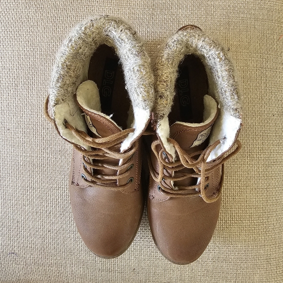 DLG boots - Picture 4 of 5